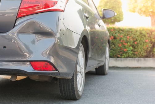 Opt to sell your accident-damaged car for cash